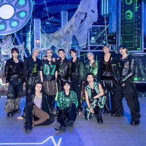 Bài hát hot nhất Kpop hiện tại: Đưa hoàng kim boygroup trở lại, cứ “alo alo” gây ám ảnh
